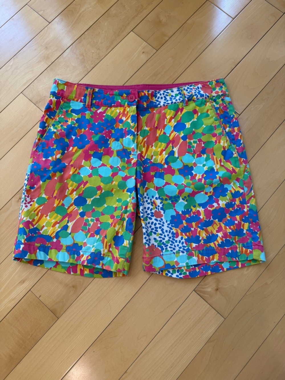 Talbots The Weekend Short Multi-Color Floral Print Flat-Front Shorts Size 2